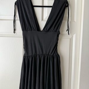 Elegant Black Sleeveless Dress